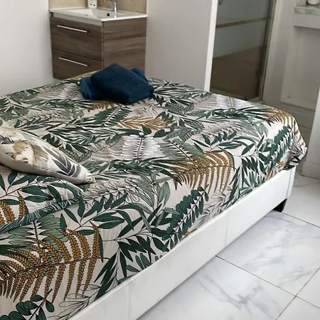 Beautiful Nearby Champs Elysees Appartement *