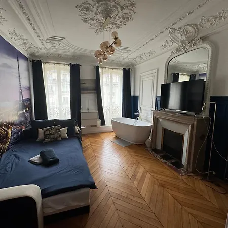 Beautiful Nearby Champs Elysees Apartmán