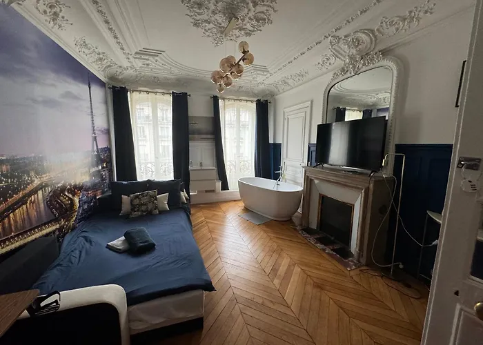 Beautiful Nearby Champs Elysées Appartement